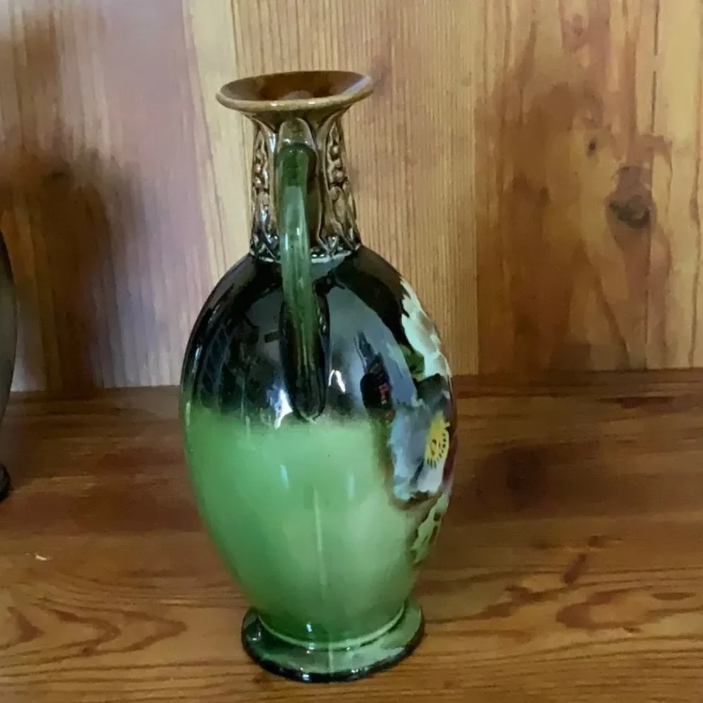 2 Vintage Czechoslovakia Hand Painted‎ Porcelain Lustreware Decorative Vase